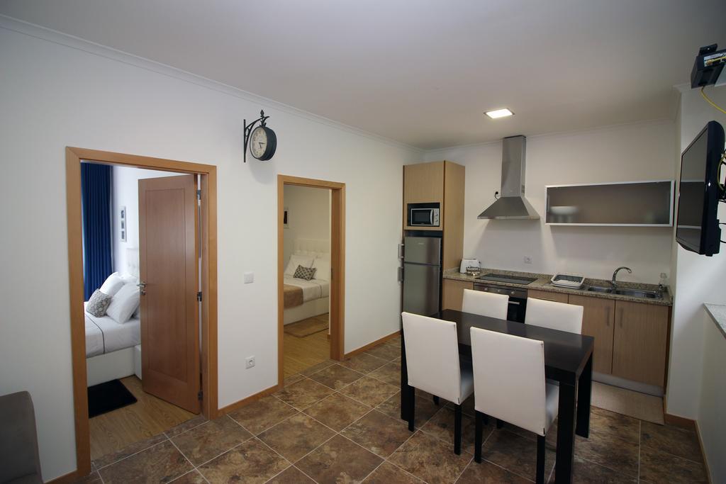 Geresiana Apartamentos Esterno foto