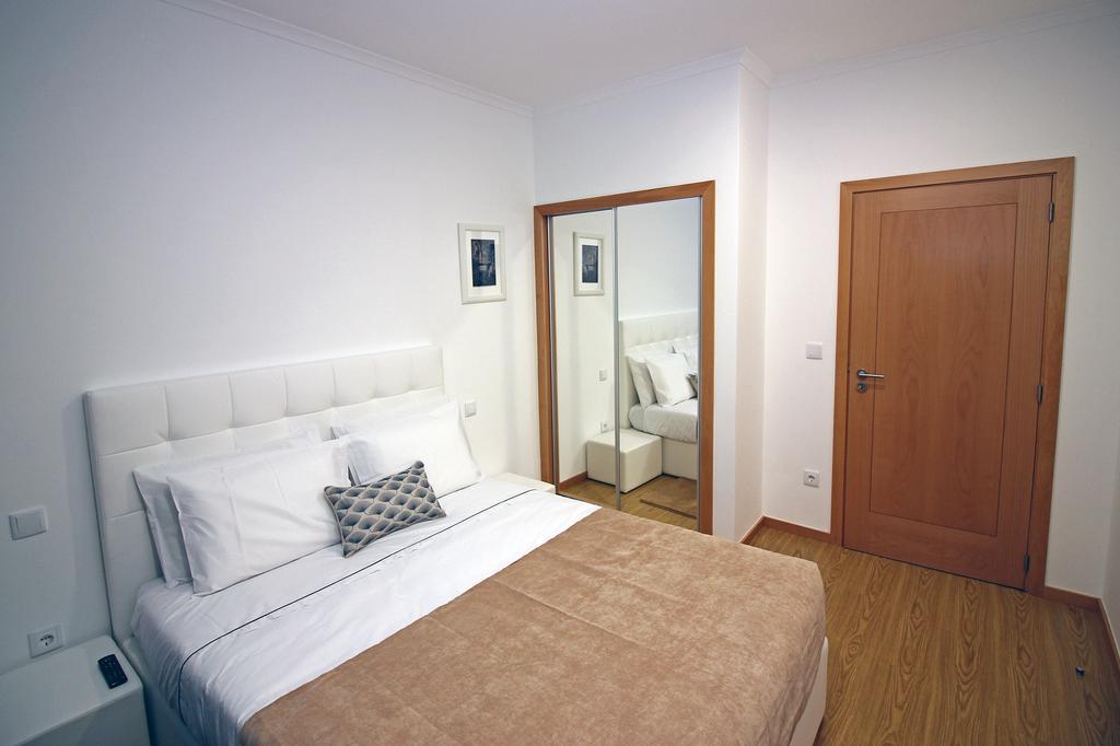 Geresiana Apartamentos Esterno foto