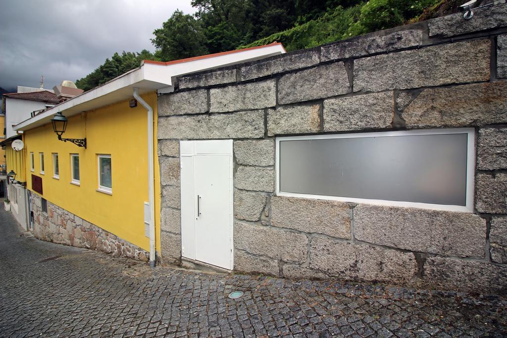 Geresiana Apartamentos Esterno foto